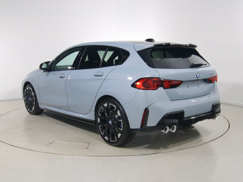  BMW 1 SERIES M135 xDrive 5dr Step Auto 1