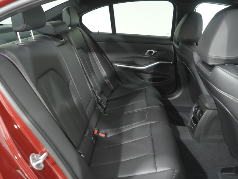  BMW 3 SERIES 320i M Sport 4dr Step Auto 5743576