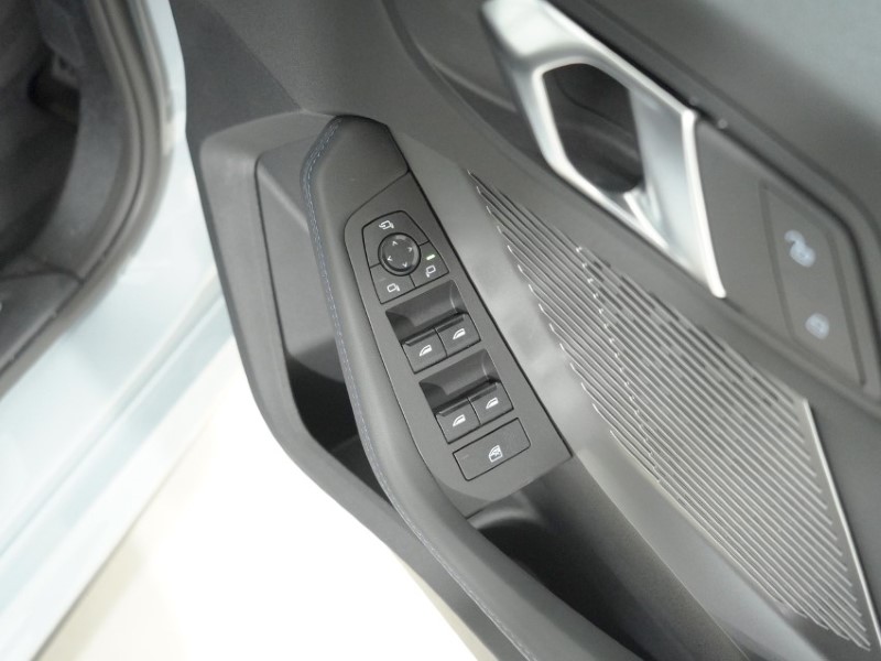  BMW 1 SERIES 123 xDrive M Sport 5dr Step Auto 5516274