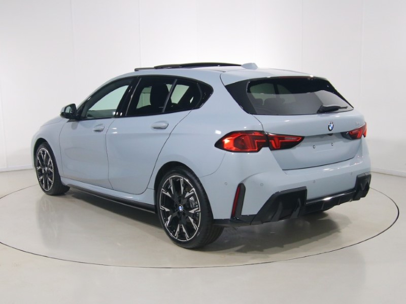  BMW 1 SERIES 123 xDrive M Sport 5dr Step Auto 1