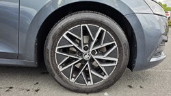 2021 (21) SKODA OCTAVIA 2.0 TDI SE L 5dr 5422199