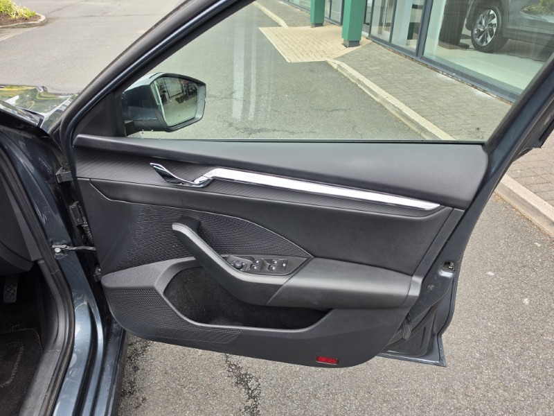 2021 (21) SKODA OCTAVIA 2.0 TDI SE L 5dr 5422227