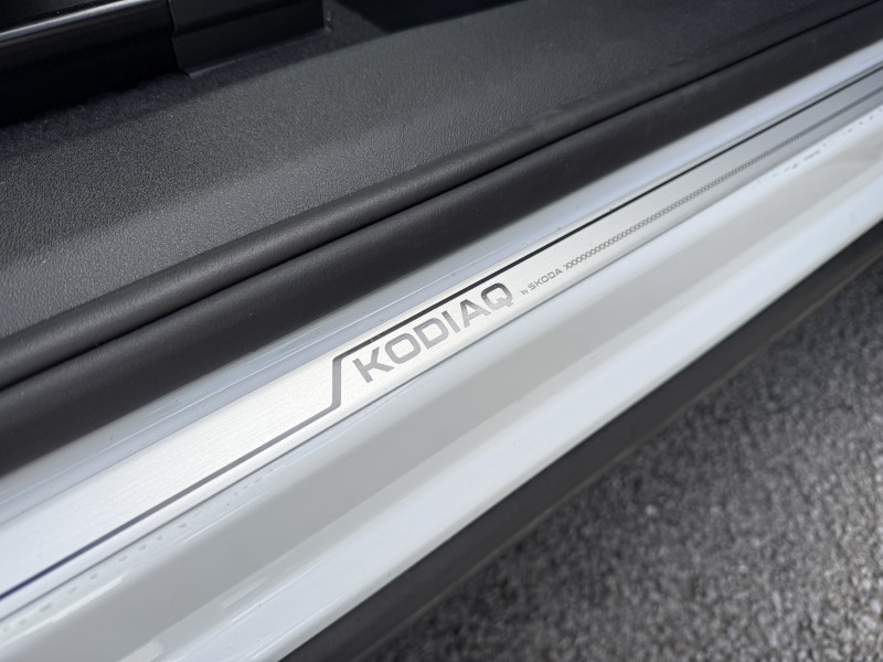 2026 (75) SKODA KODIAQ 1.5 TSI e-TEC SE L 5dr DSG [7 Seat] 5450255