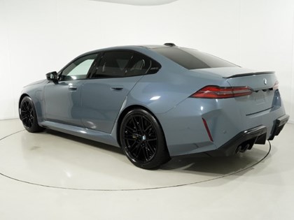 BMW M5 4dr DCT