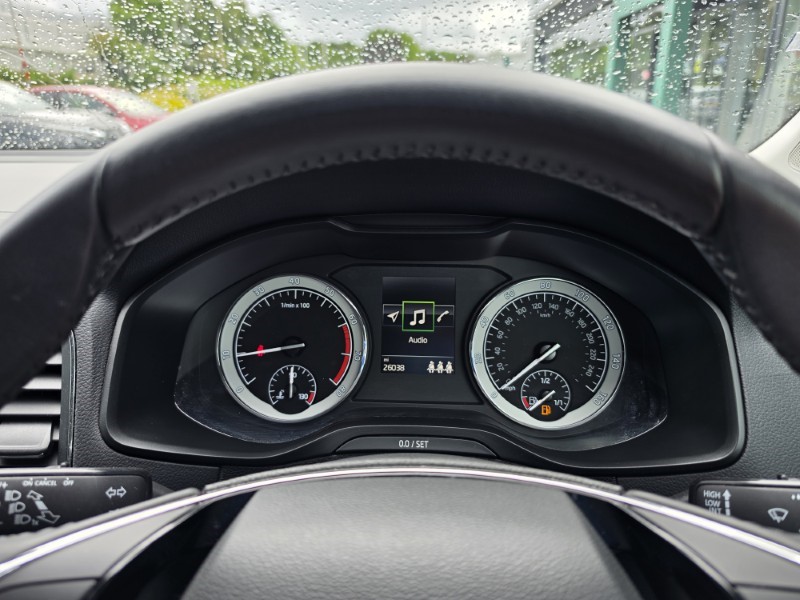2022 (22) SKODA KAROQ 1.0 TSI SE L 5dr 5468798