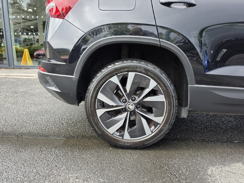 2022 (22) SKODA KAROQ 1.0 TSI SE L 5dr 5468765