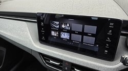 2025 (25) SKODA SCALA 1.0 TSI 116 SE Edition 5dr 5475366