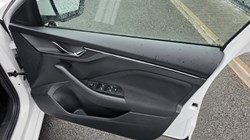 2025 (25) SKODA SCALA 1.0 TSI 116 SE Edition 5dr 5475354