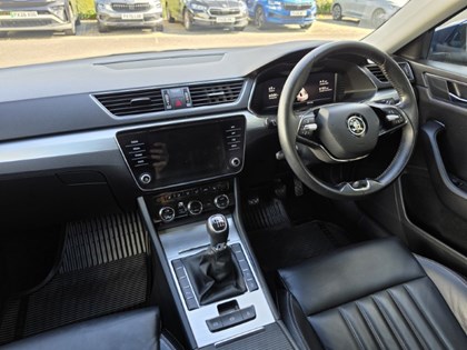 2022 (72) SKODA SUPERB 2.0 TDI CR SE Technology 5dr