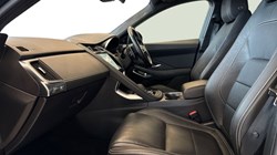 2021 (21) JAGUAR E-PACE 2.0 D200 R-Dynamic S 5dr Auto 3297335