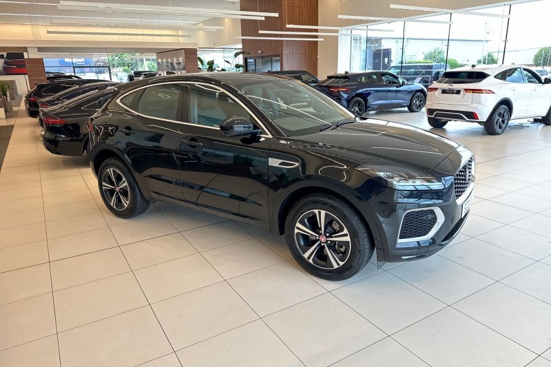 2021 (21) JAGUAR E-PACE 2.0 D200 R-Dynamic S 5dr Auto 3297377