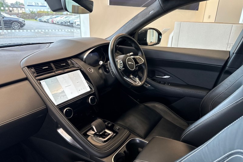2021 (21) JAGUAR E-PACE 2.0 D200 R-Dynamic S 5dr Auto 3297364