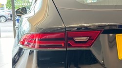 2021 (21) JAGUAR E-PACE 2.0 D200 R-Dynamic S 5dr Auto 3297371