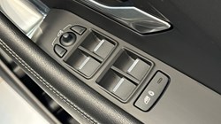 2021 (21) JAGUAR E-PACE 2.0 D200 R-Dynamic S 5dr Auto 3297344