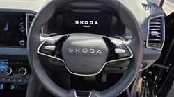 2025 (25) SKODA KAROQ 1.5 TSI SE L 5dr DSG 5521330