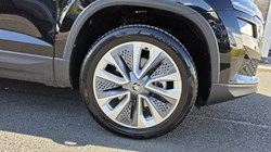 2025 (25) SKODA KAROQ 1.5 TSI SE L 5dr DSG 5521303