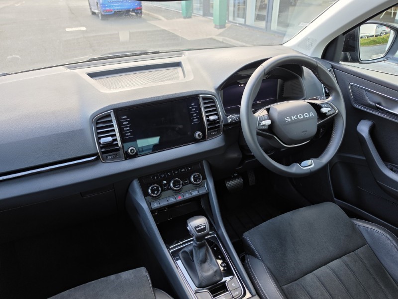 2025 (25) SKODA KAROQ 1.5 TSI SE L 5dr DSG 5521319