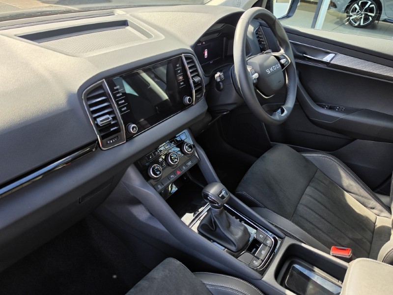 2025 (25) SKODA KAROQ 1.5 TSI SE L 5dr DSG 5521325