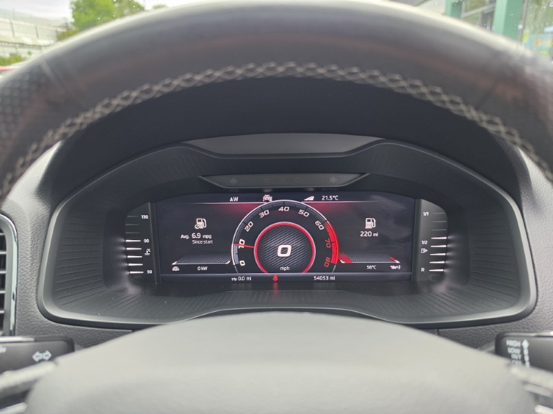 2020 (69) SKODA KAROQ 1.5 TSI Sport Line 5dr 5536537