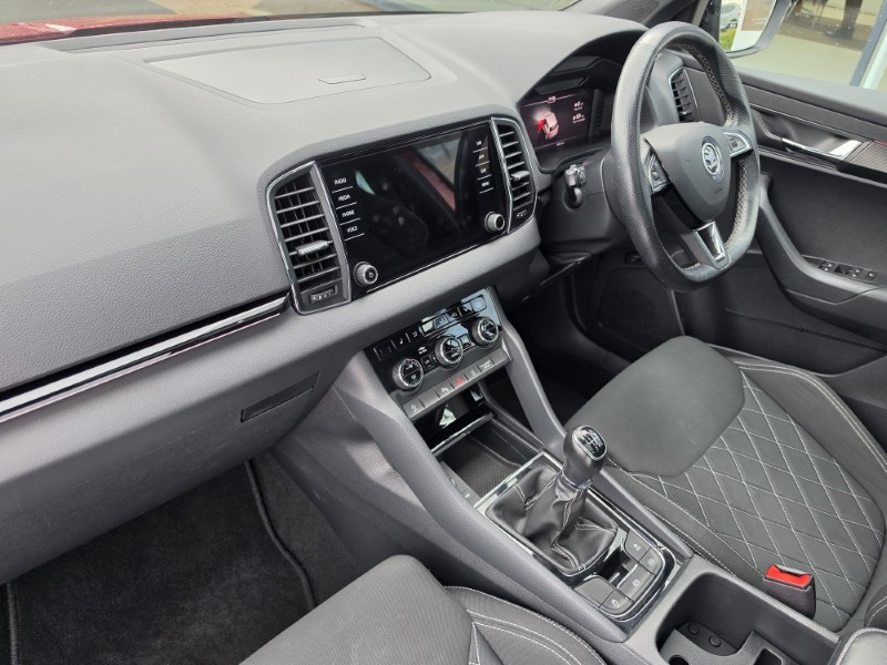 2020 (69) SKODA KAROQ 1.5 TSI Sport Line 5dr 5536511