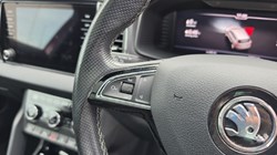 2020 (69) SKODA KAROQ 1.5 TSI Sport Line 5dr 5536518