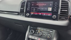 2020 (69) SKODA KAROQ 1.5 TSI Sport Line 5dr 5536524