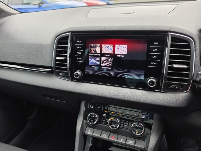 2020 (69) SKODA KAROQ 1.5 TSI Sport Line 5dr 5536531