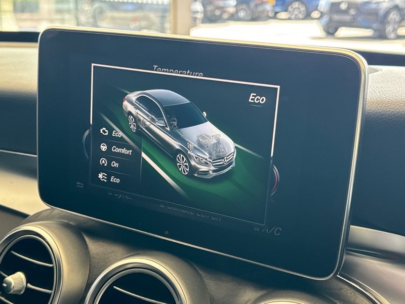 2017 (17) MERCEDES-BENZ C CLASS C220d 4Matic AMG Line Premium Plus 4dr Auto 3427265