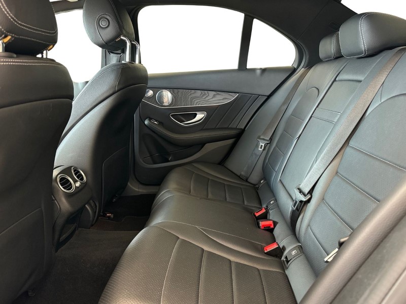 2017 (17) MERCEDES-BENZ C CLASS C220d 4Matic AMG Line Premium Plus 4dr Auto 3427245