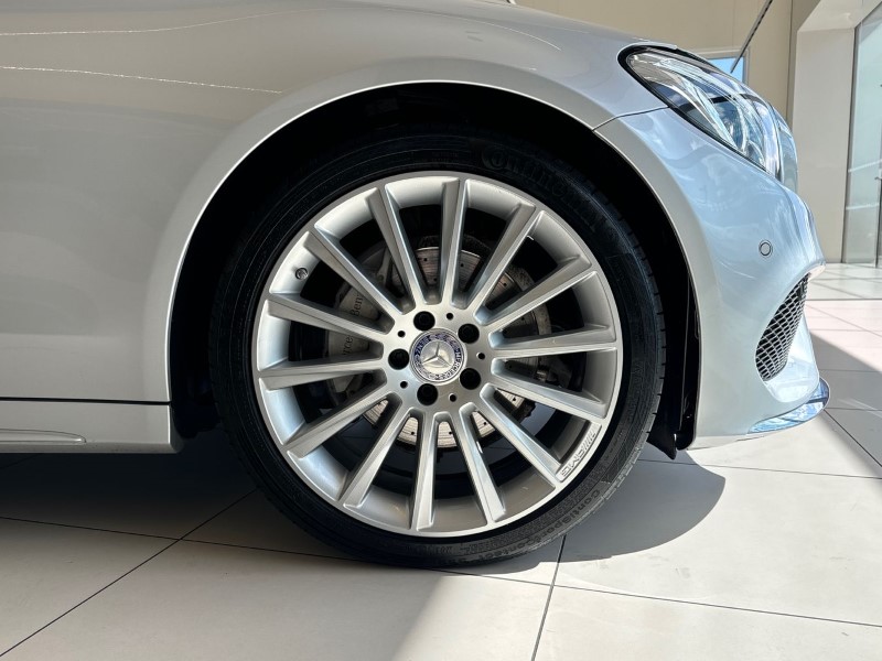 2017 (17) MERCEDES-BENZ C CLASS C220d 4Matic AMG Line Premium Plus 4dr Auto 3427249