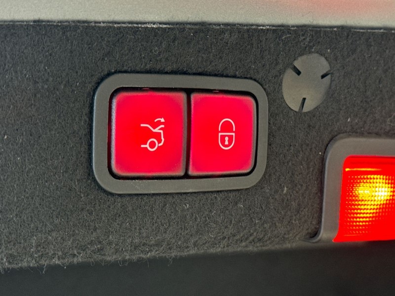 2017 (17) MERCEDES-BENZ C CLASS C220d 4Matic AMG Line Premium Plus 4dr Auto 3427273