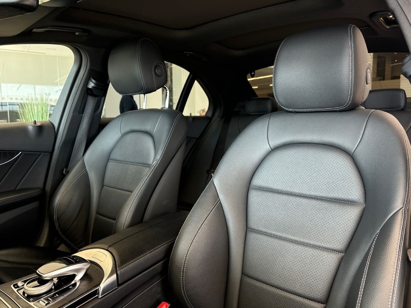 2017 (17) MERCEDES-BENZ C CLASS C220d 4Matic AMG Line Premium Plus 4dr Auto 3427270