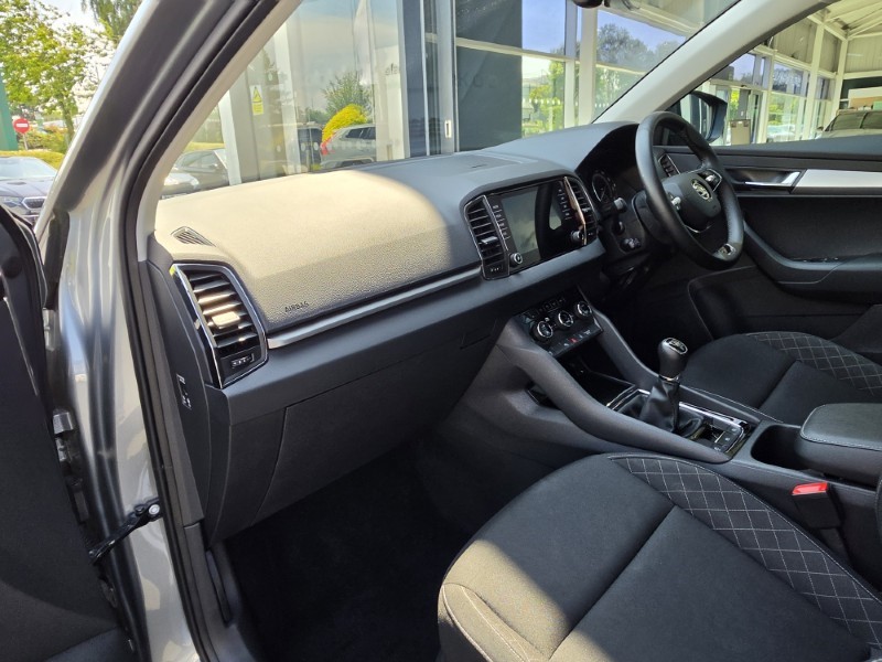 2021 (21) SKODA KAROQ 1.5 TSI SE Technology 5dr 5538829