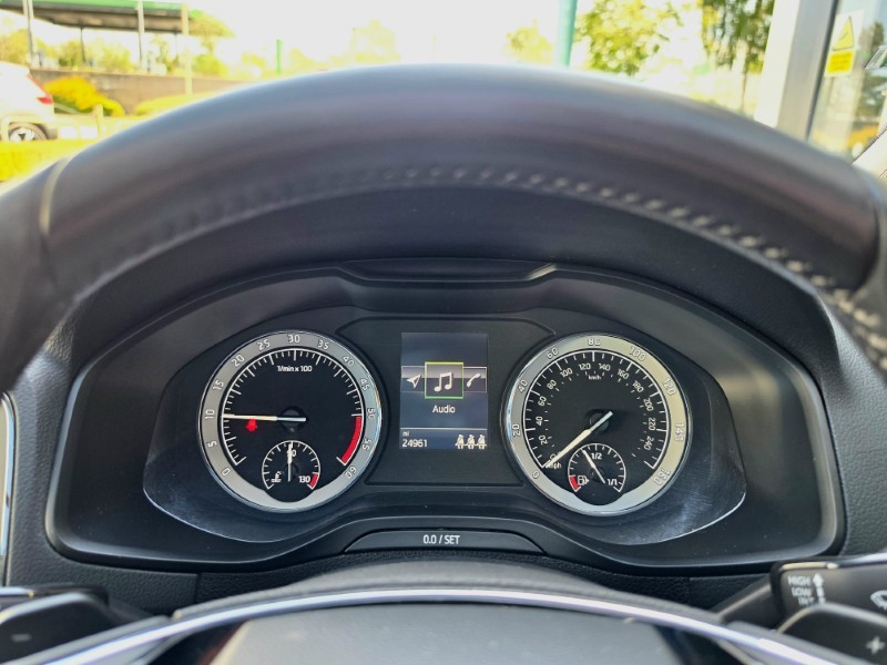2022 (72) SKODA KAROQ 2.0 TDI [150] SE L 4x4 5dr DSG 5542577