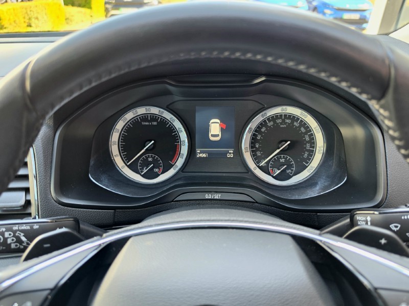 2022 (72) SKODA KAROQ 2.0 TDI [150] SE L 4x4 5dr DSG 5542572