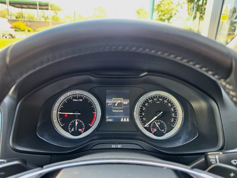 2022 (72) SKODA KAROQ 2.0 TDI [150] SE L 4x4 5dr DSG 5542578