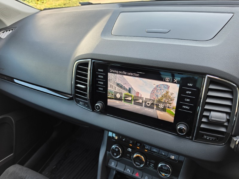 2022 (72) SKODA KAROQ 2.0 TDI [150] SE L 4x4 5dr DSG 5542581