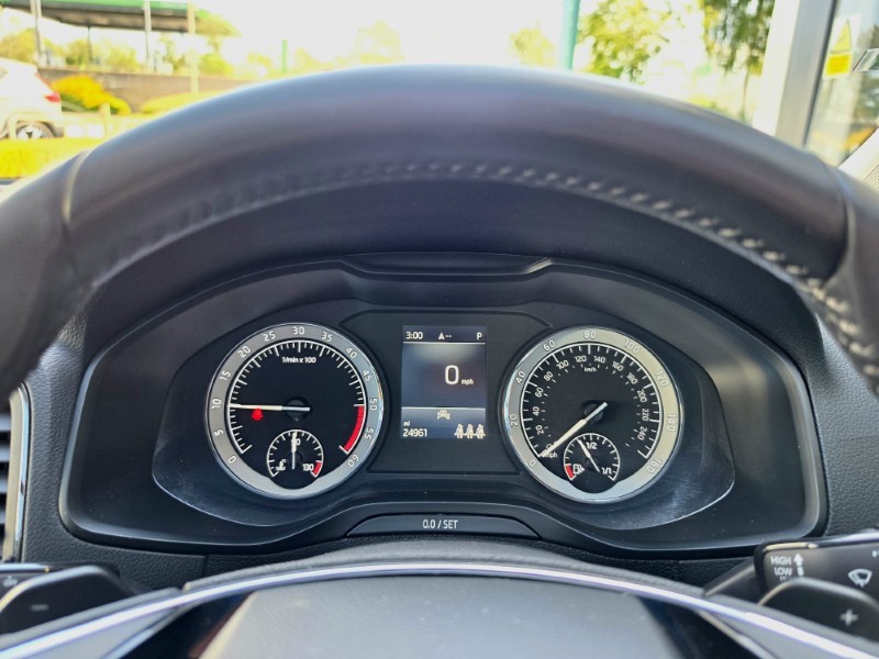 2022 (72) SKODA KAROQ 2.0 TDI [150] SE L 4x4 5dr DSG 5542574