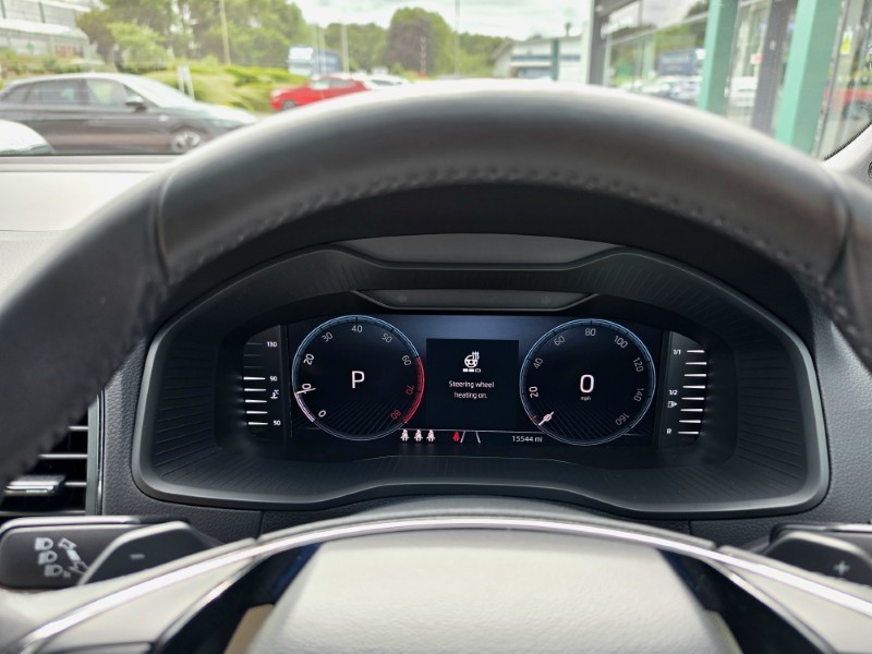 2022 (22) SKODA KAROQ 1.5 TSI SE L 5dr DSG 5556040