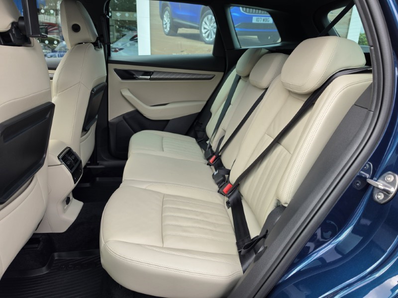2022 (22) SKODA KAROQ 1.5 TSI SE L 5dr DSG 5556017