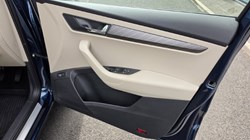 2022 (22) SKODA KAROQ 1.5 TSI SE L 5dr DSG 5556025