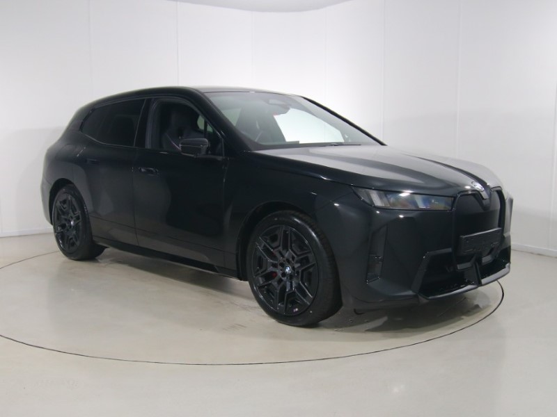 BMW iX
