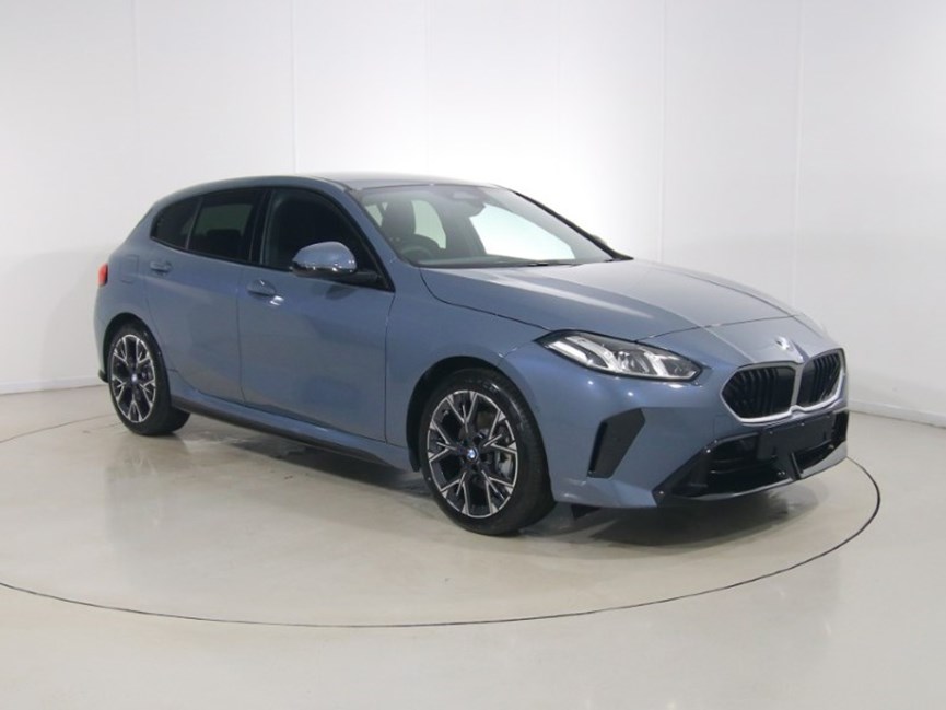BMW 1 SERIES