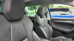 2021 (21) SKODA KAROQ 1.5 TSI Edition 5dr 5575828