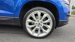 2021 (21) SKODA KAROQ 1.5 TSI Edition 5dr 5575781