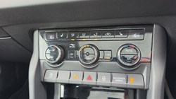 2021 (21) SKODA KAROQ 1.5 TSI Edition 5dr 5575826