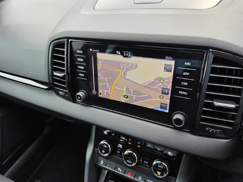 2022 (22) SKODA KAROQ 1.5 TSI Sportline 5dr 5582071