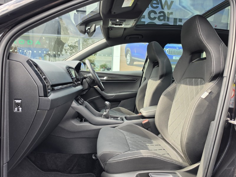 2022 (22) SKODA KAROQ 1.5 TSI Sportline 5dr 5582054