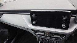 2021 (21) SKODA KAMIQ 1.0 TSI 110 SE 5dr 5579361