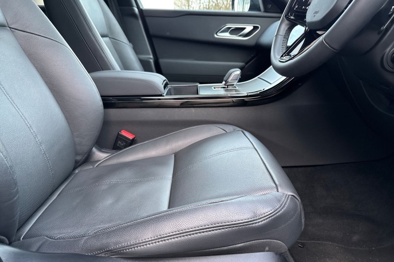 2025 (74) LAND ROVER RANGE ROVER VELAR 2.0 D200 MHEV Dynamic SE 5dr Auto 5395292